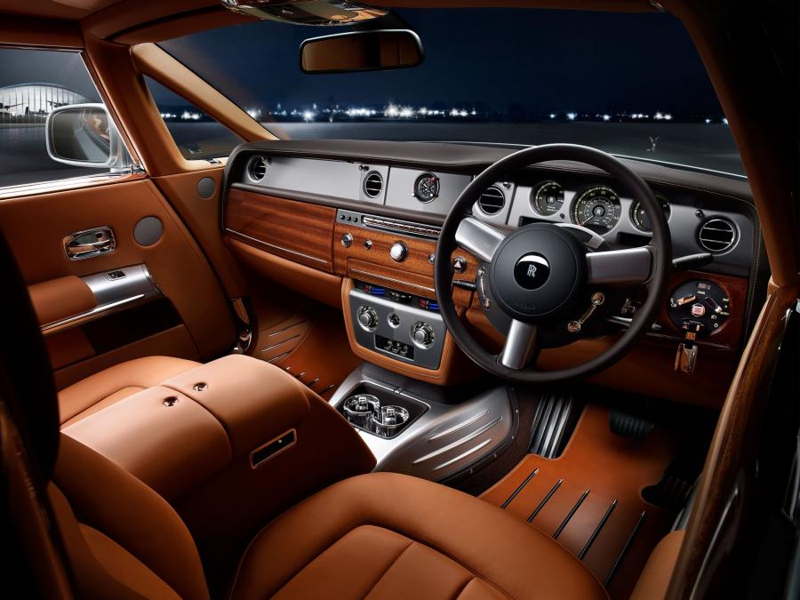  Rolls-Royce Phantom Coupe Aviator Collection 2012 года  (фото 12 из 12)